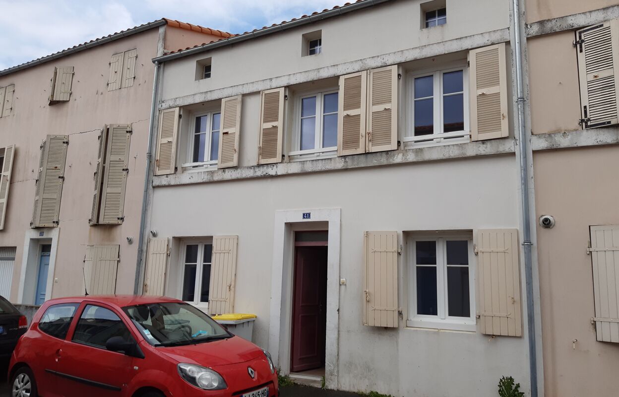 maison 4 pièces 84 m2 à vendre à Rochefort (17300)