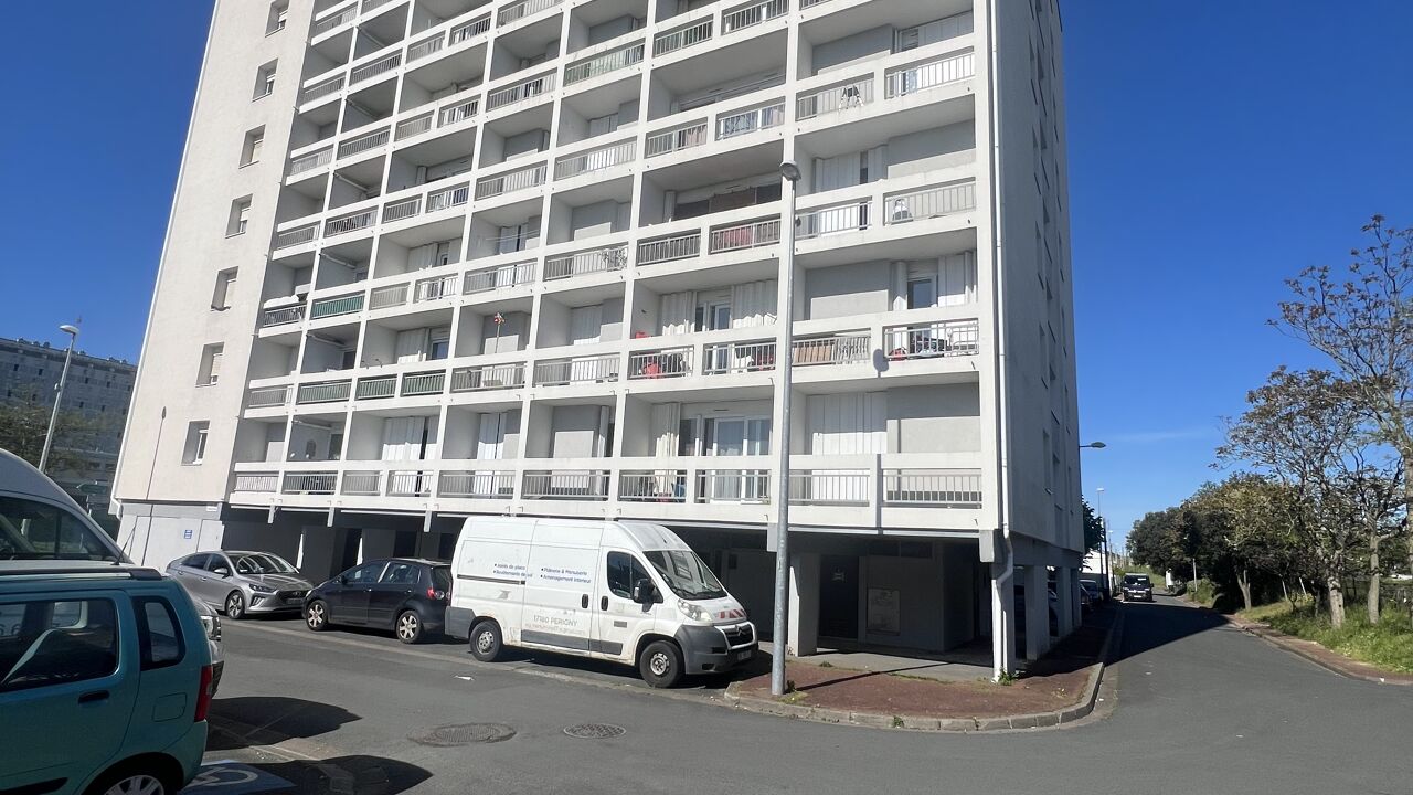 appartement 4 pièces 82 m2 à vendre à La Rochelle (17000)