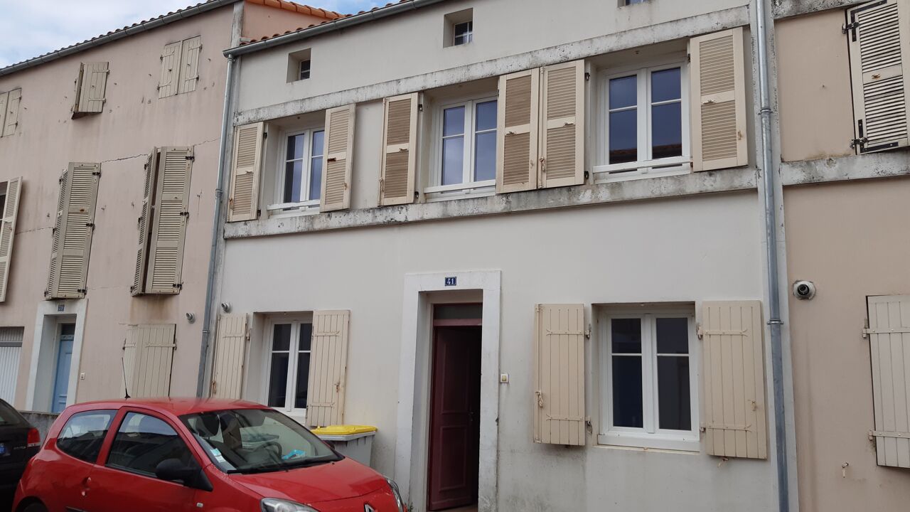 maison 4 pièces 84 m2 à vendre à Rochefort (17300)