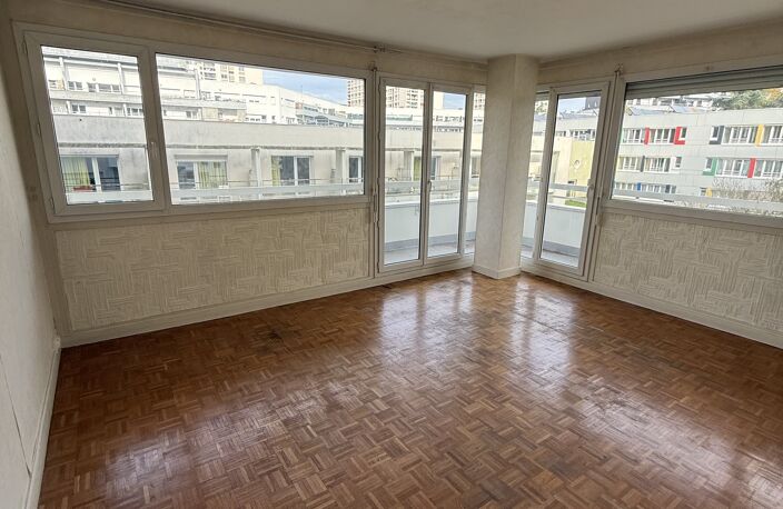 Vente appartement 4 pièces 82 m² Poitiers (86000) — photo 2