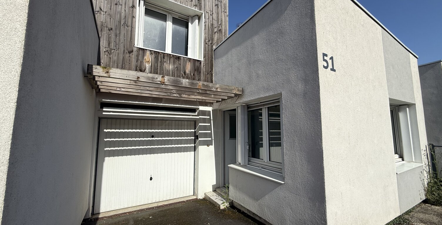 Vente maison 4 pièces 78 m² La Rochelle (17000) — photo 1