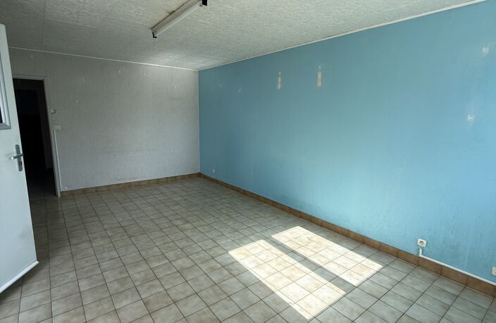 Vente maison 4 pièces 78 m² La Rochelle (17000) — photo 2