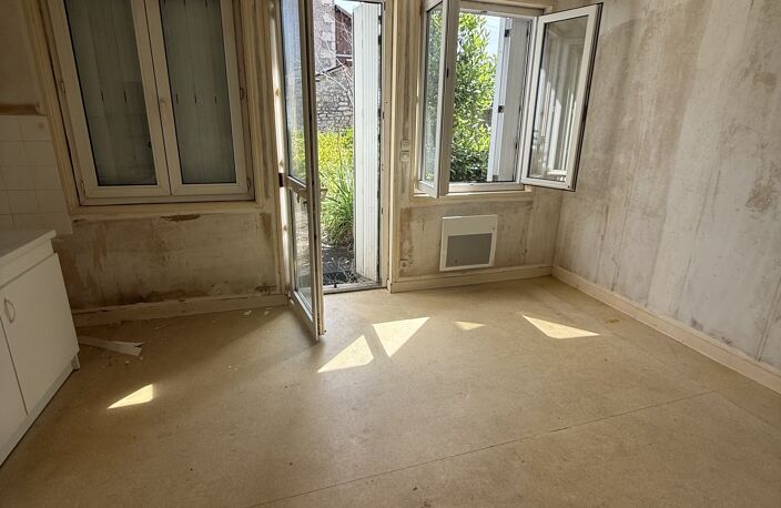Vente maison 3 pièces 83 m² Sauzé-entre-Bois (79190) — photo 2