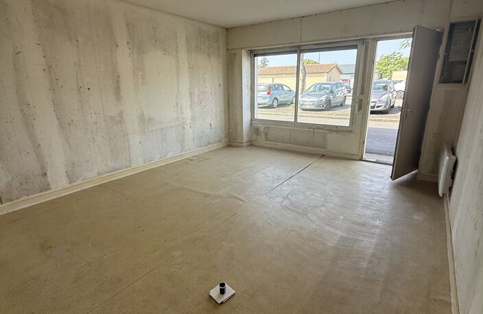 Vente maison 3 pièces 83 m² Sauzé-entre-Bois (79190) — photo 3