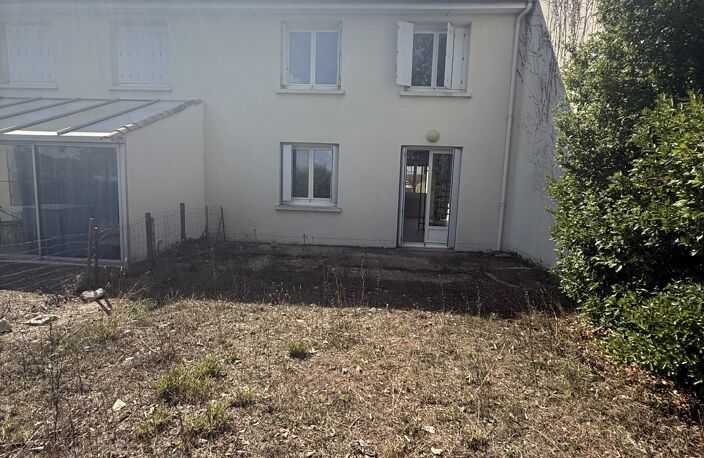 Vente maison 4 pièces 81 m² La Crèche (79260) — photo 2