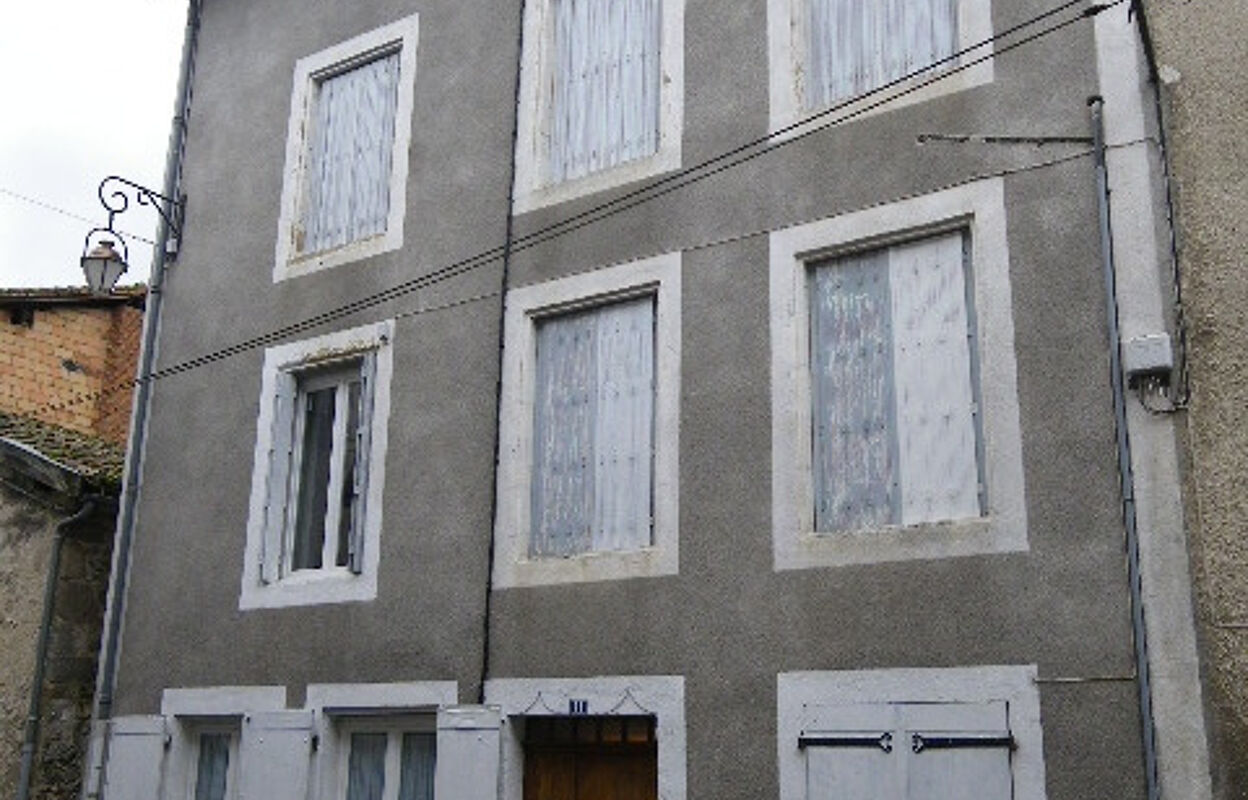 immeuble  pièces 229 m2 à vendre à Confolens (16500)