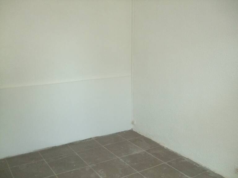 Local commercial — photo 1