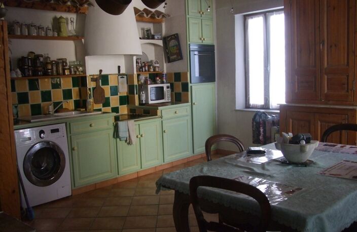 Maison de ville avec terrasse et studio indépendant — photo 3