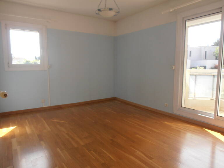 Apparement T3 TOULON AMENIERS — photo 1