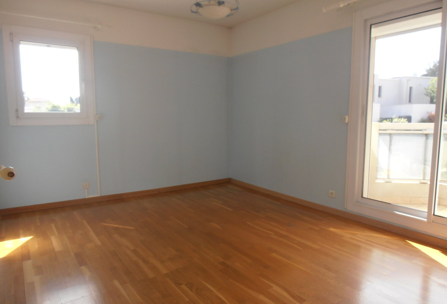 Apparement T3 TOULON AMENIERS — photo 1