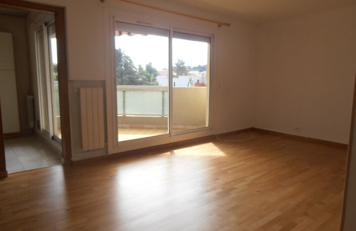 Apparement T3 TOULON AMENIERS — photo 4