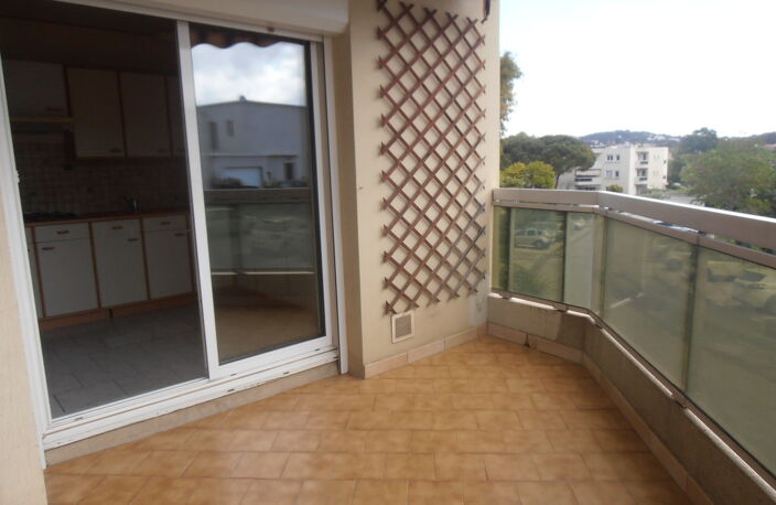 Apparement T3 TOULON AMENIERS — photo 5
