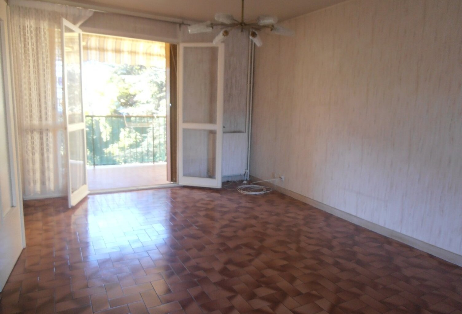 Toulon entre Serinette et Aiguillon T4 avec Terrasse dans réside — photo 1