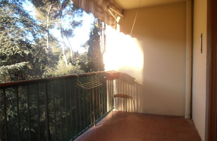 Toulon entre Serinette et Aiguillon T4 avec Terrasse dans réside — photo 2