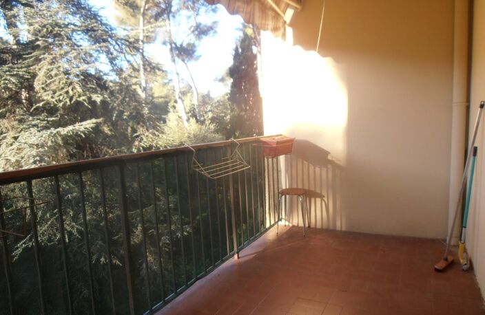 Toulon entre Serinette et Aiguillon T4 avec Terrasse dans réside — photo 3