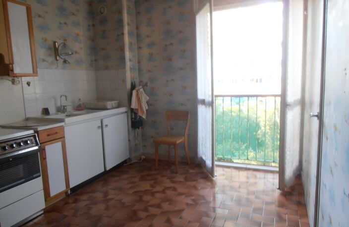 Toulon entre Serinette et Aiguillon T4 avec Terrasse dans réside — photo 4
