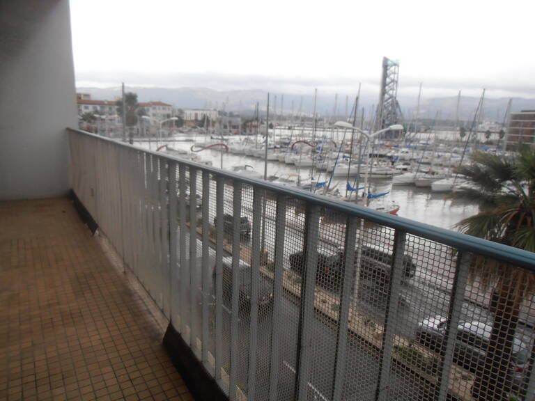 Appartement type 2 traversant en parfait état sur le port de la — photo 1