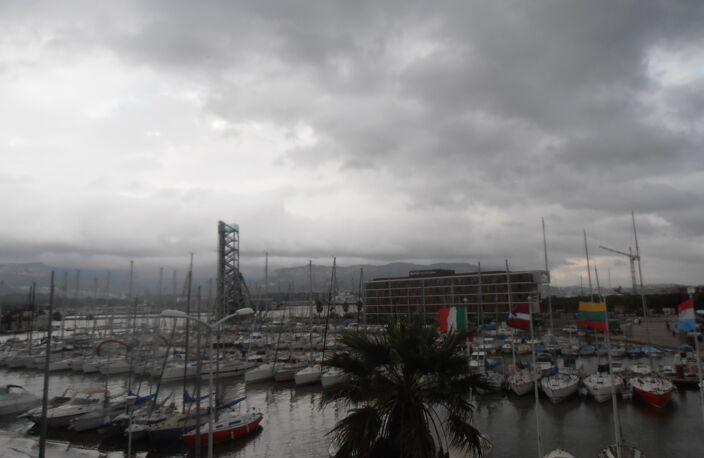 Appartement type 2 traversant en parfait état sur le port de la — photo 4