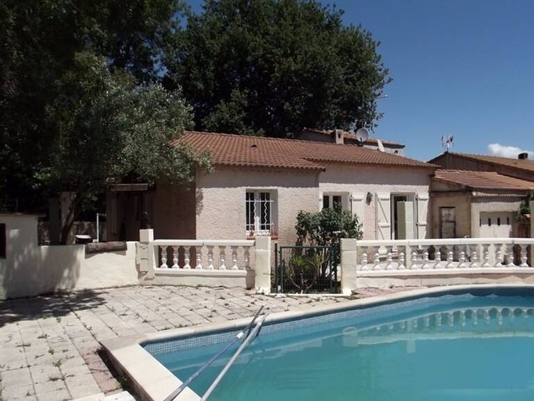 Dans impasse, maison de plain pied avec piscine, environnement b — photo 1