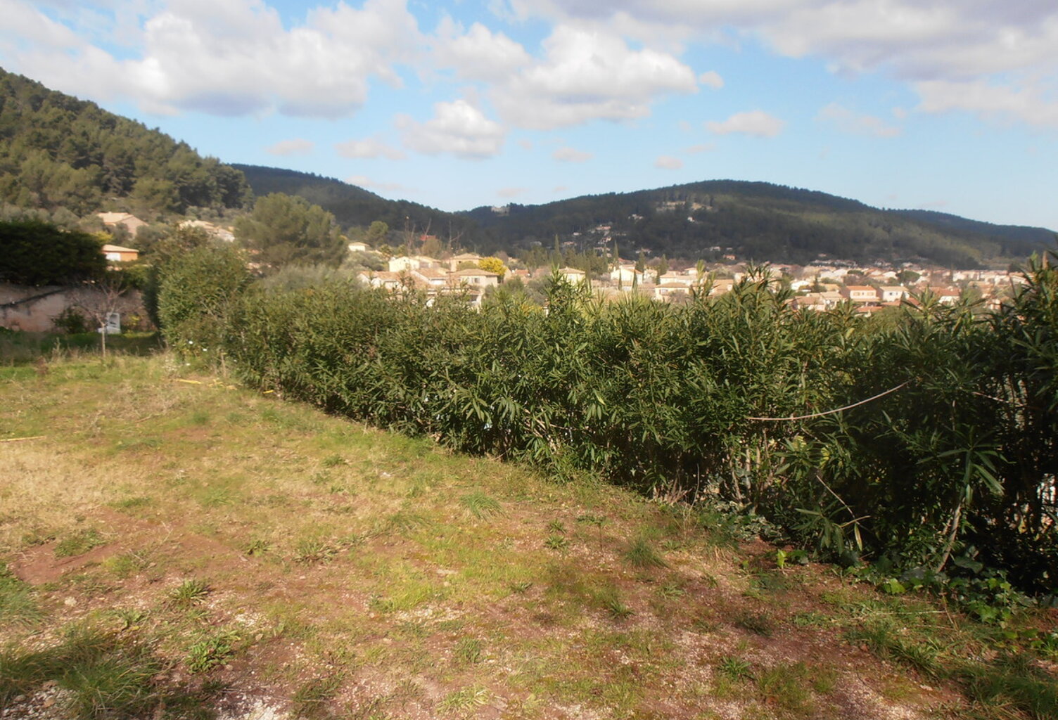 Terrain constructible plat Sollies-pont — photo 1