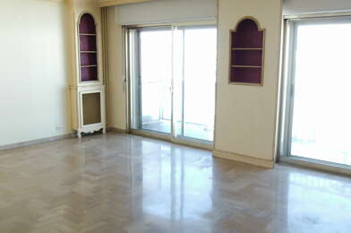 Appartement 3 pièces 700 €