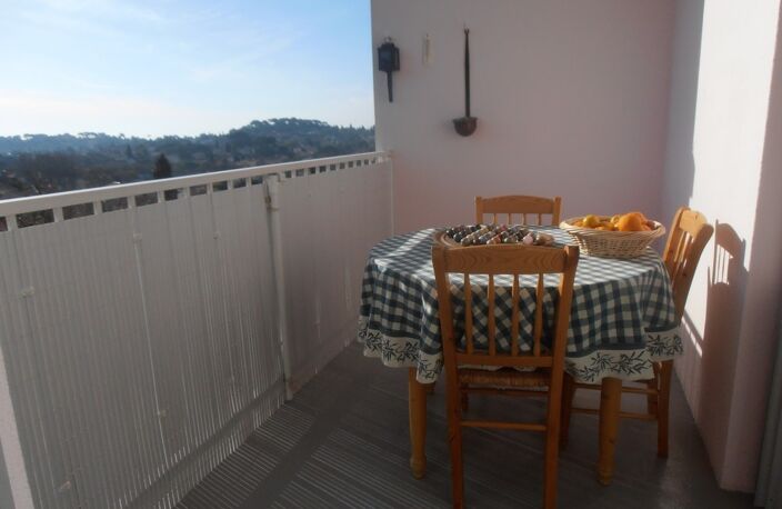 APPARTEMENT T3 cadre verdure TOULON PONT DE SUVE — photo 3