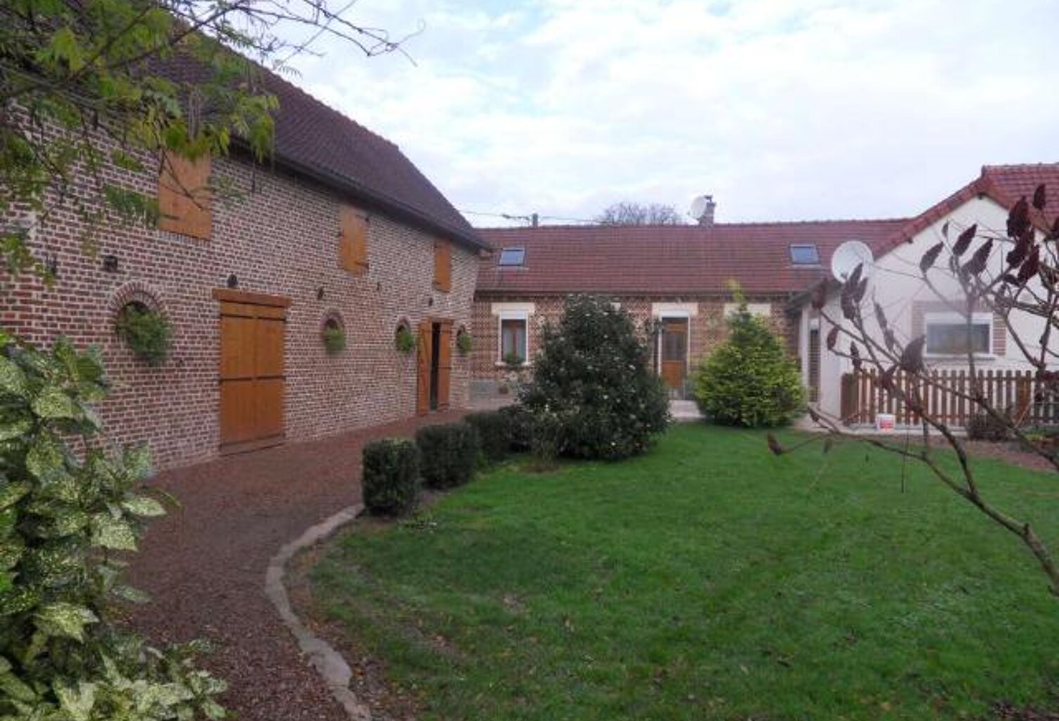 TOUTENCOURT — photo 1