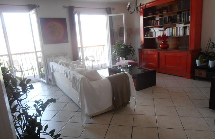 Toulon Le Mourillon: A 5mn du marché et des plages, superbe T4 v — photo 2