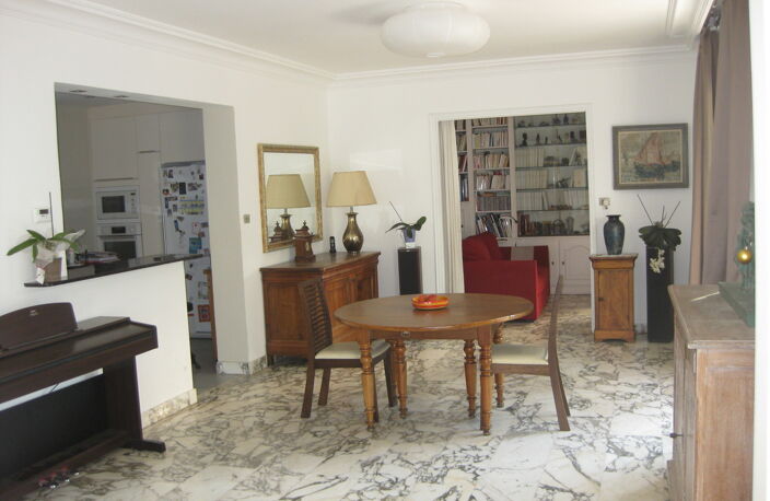 Maison de maitre avec piscine La GARDE Centre — photo 2