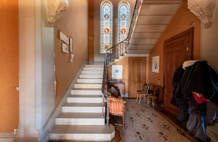 Proche Lyon,manoir XIXème,650 m2 hab,parc de 3ha,piscine. — photo 4