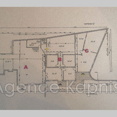 Commerce  585000 €