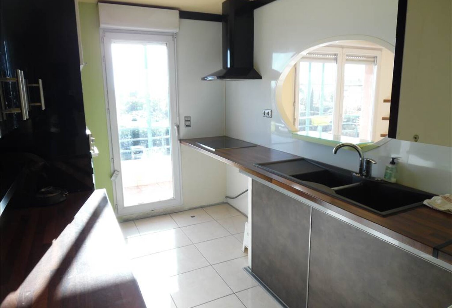 A VENDRE - Appartement — photo 1