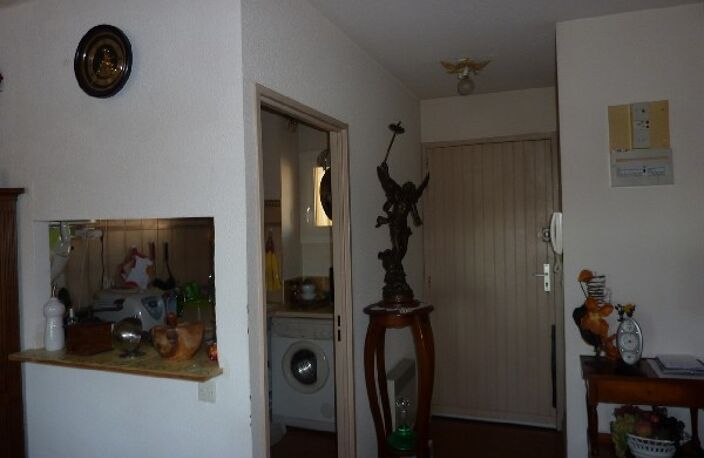 Vente appartement 2 pièces 41 m² Sanary-sur-Mer (83110) — photo 2