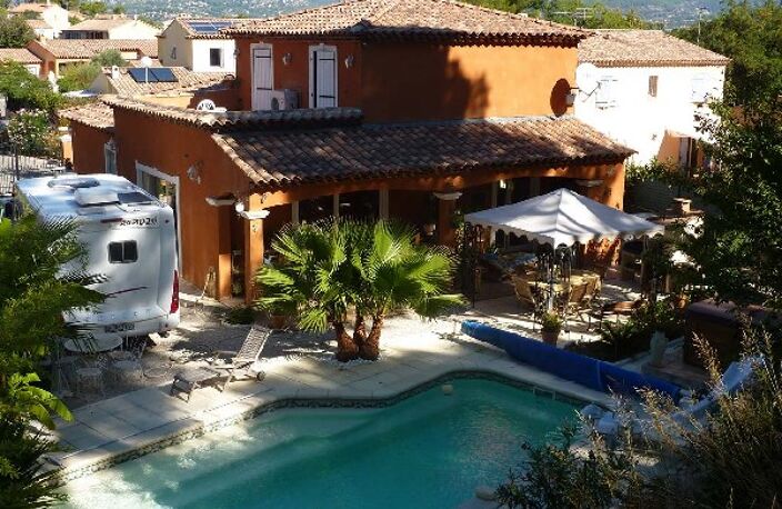 Vente maison 4 pièces 166 m² Six-Fours-les-Plages (83140) — photo 2