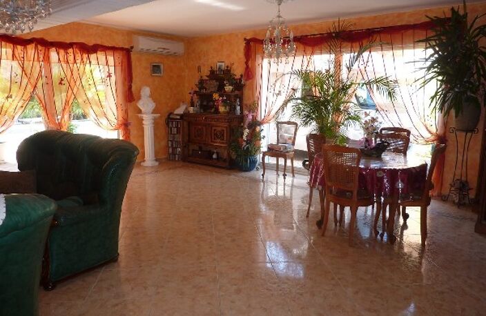 Vente maison 4 pièces 166 m² Six-Fours-les-Plages (83140) — photo 4