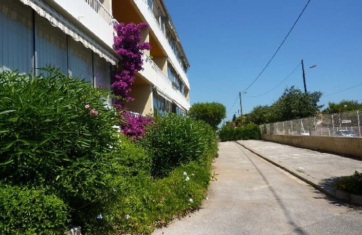 Vente appartement 2 pièces 48 m² Bandol (83150) — photo 4