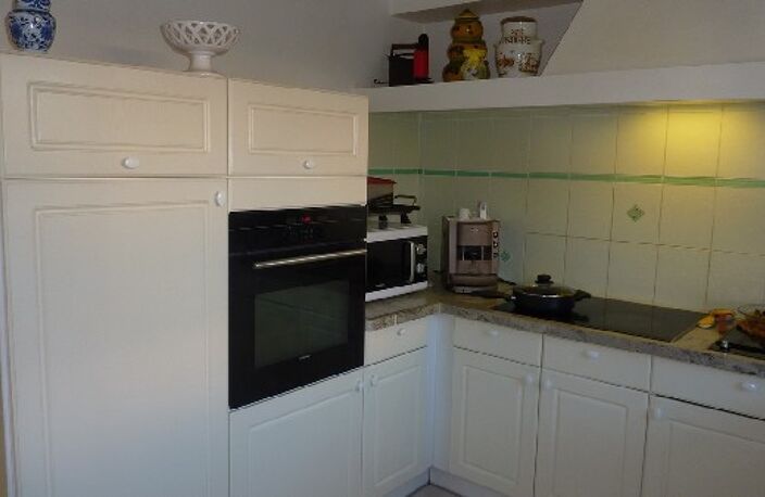 Vente appartement 3 pièces 65 m² Sanary-sur-Mer (83110) — photo 4