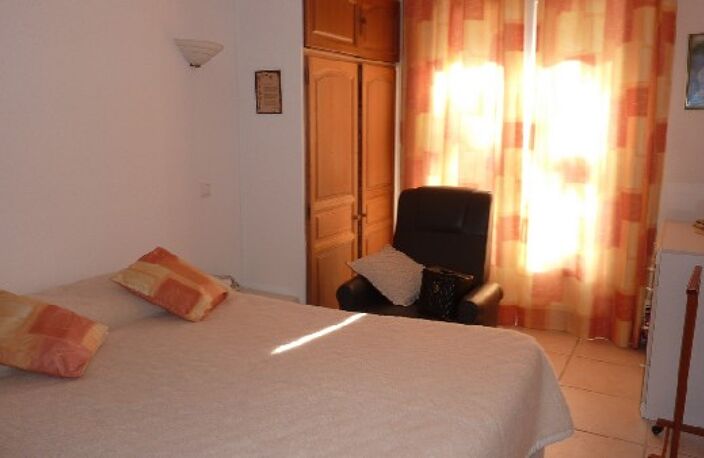 Vente appartement 3 pièces 65 m² Sanary-sur-Mer (83110) — photo 5