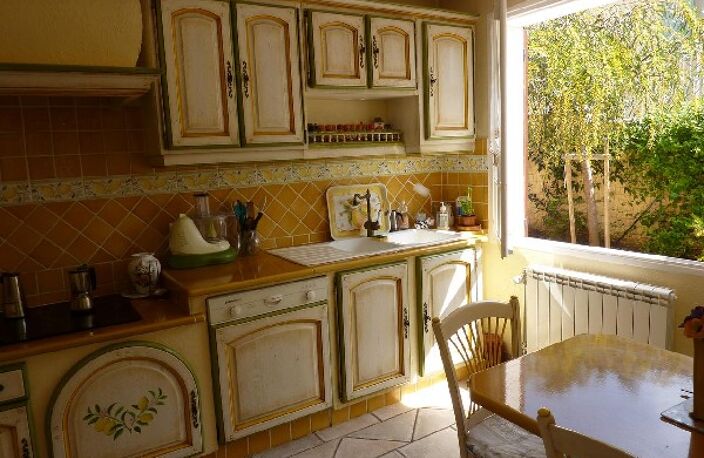 Vente maison 5 pièces 130 m² Bandol (83150) — photo 5