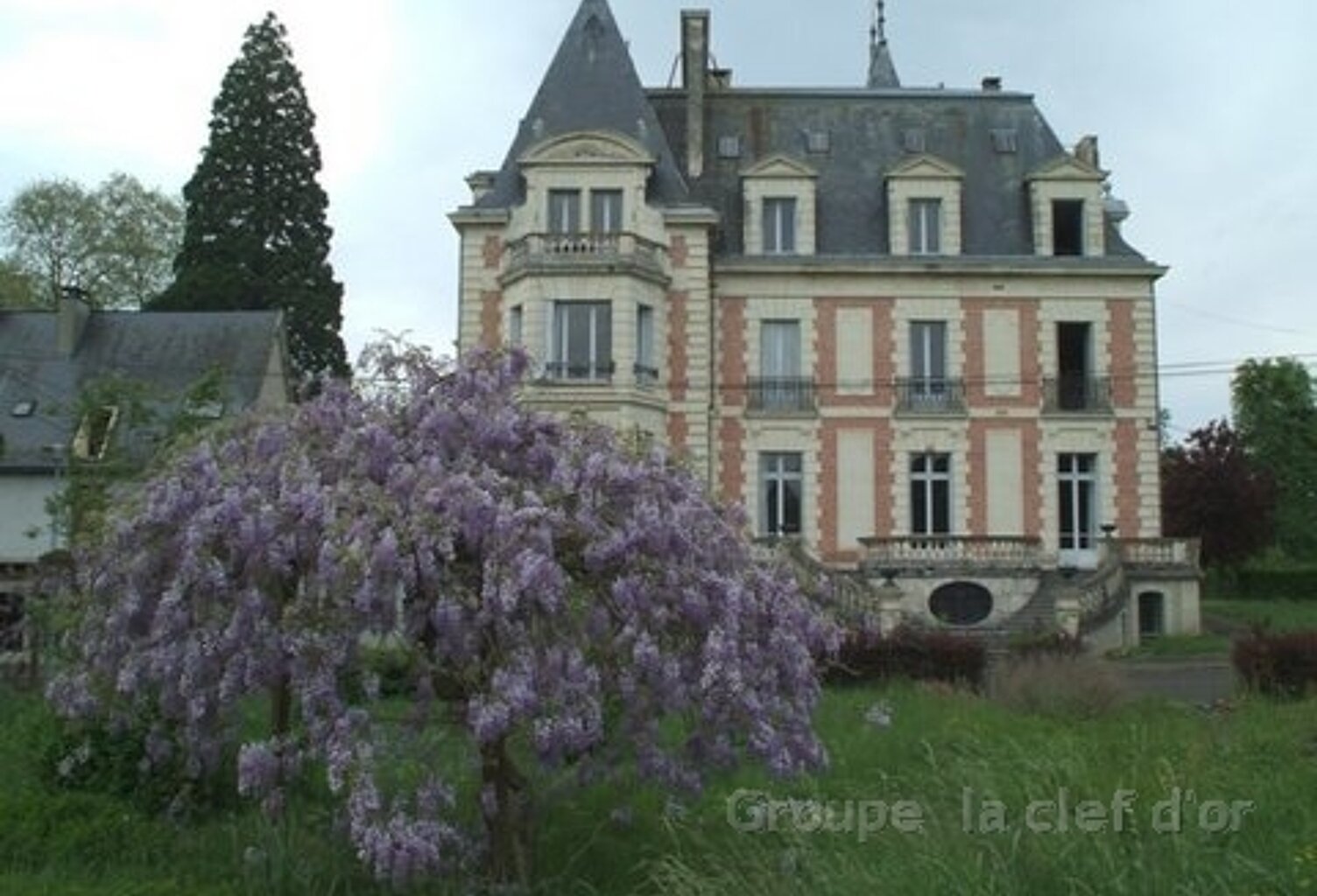 (72) Château pour  exploitation commercial Style Napoleon... — photo 1