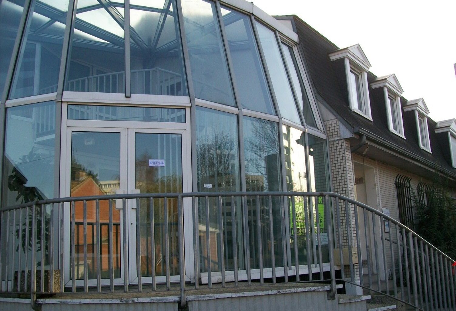 Local commercial — photo 1