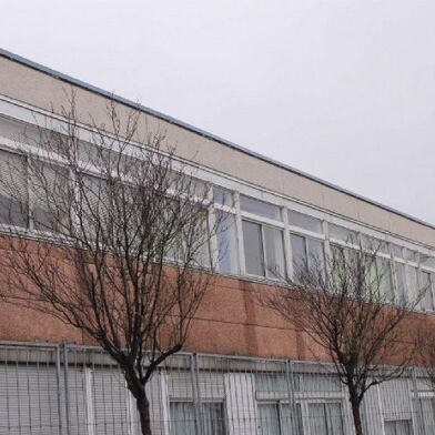 Bureau 15 pièces 935 €