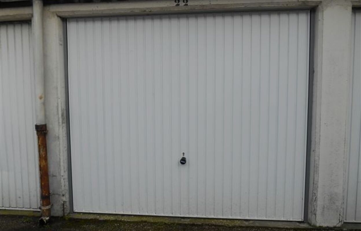 garage  pièces  m2 à vendre à Calais (62100)