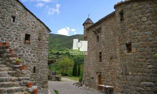 Maison 12 Pièces 400 m² à vendre à Les Vans (07140)