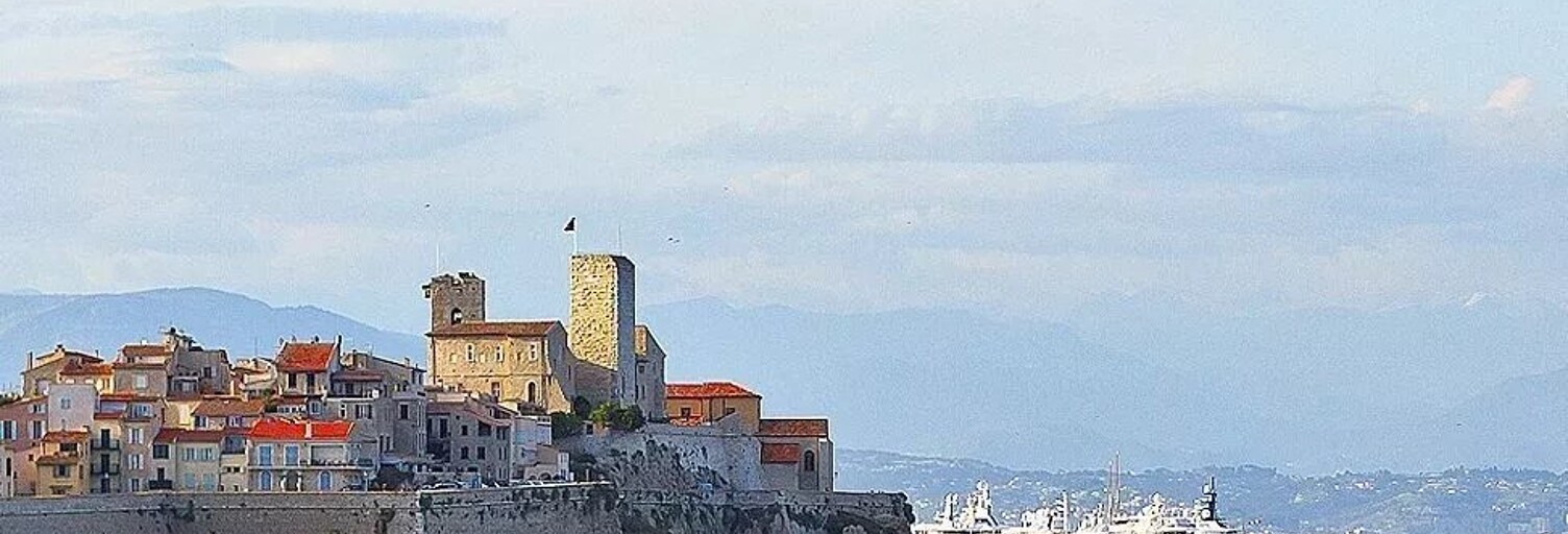 Commerce 1 Pièce 68 m² à vendre à Antibes (06160)