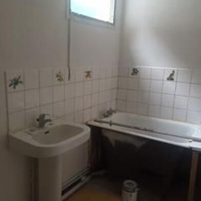 Appartement 1 pièces 360 €