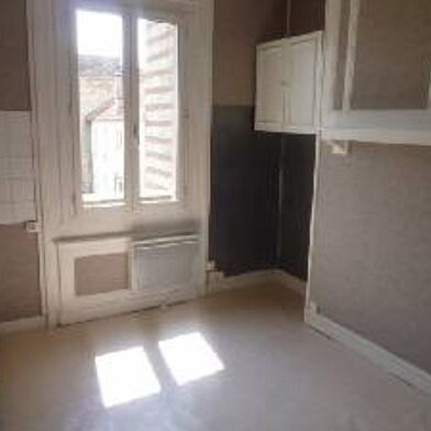 Divers 2 pièces 76000 €