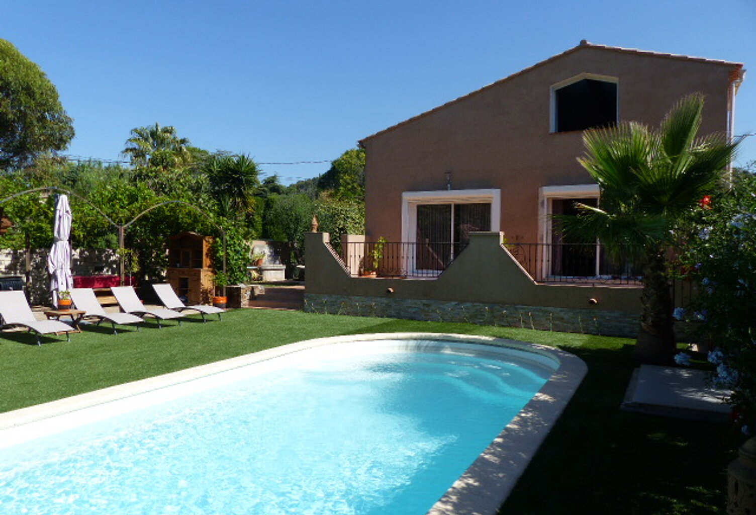 Vente maison 6 pièces 155 m² Ollioules (83190) — photo 1