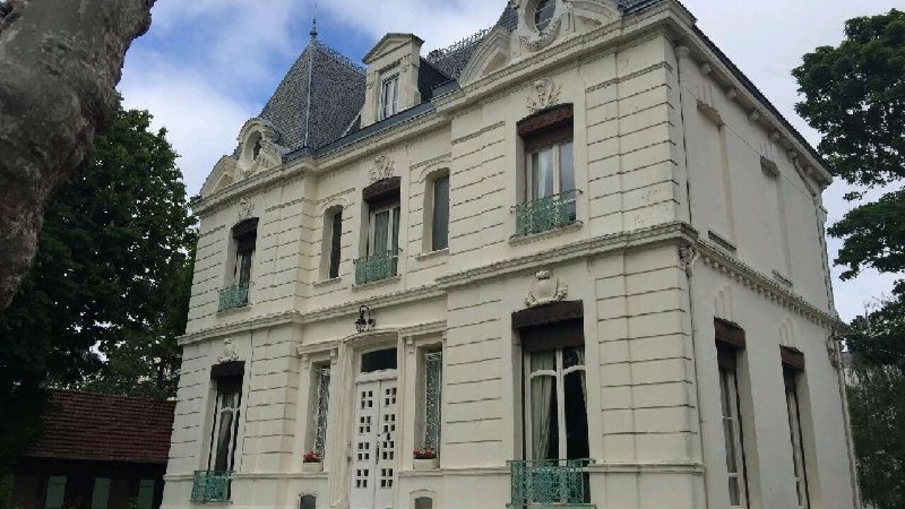 maison 10 pièces 260 m2 à vendre à Calais (62100)