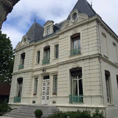 Maison 10 pièces 450000 €